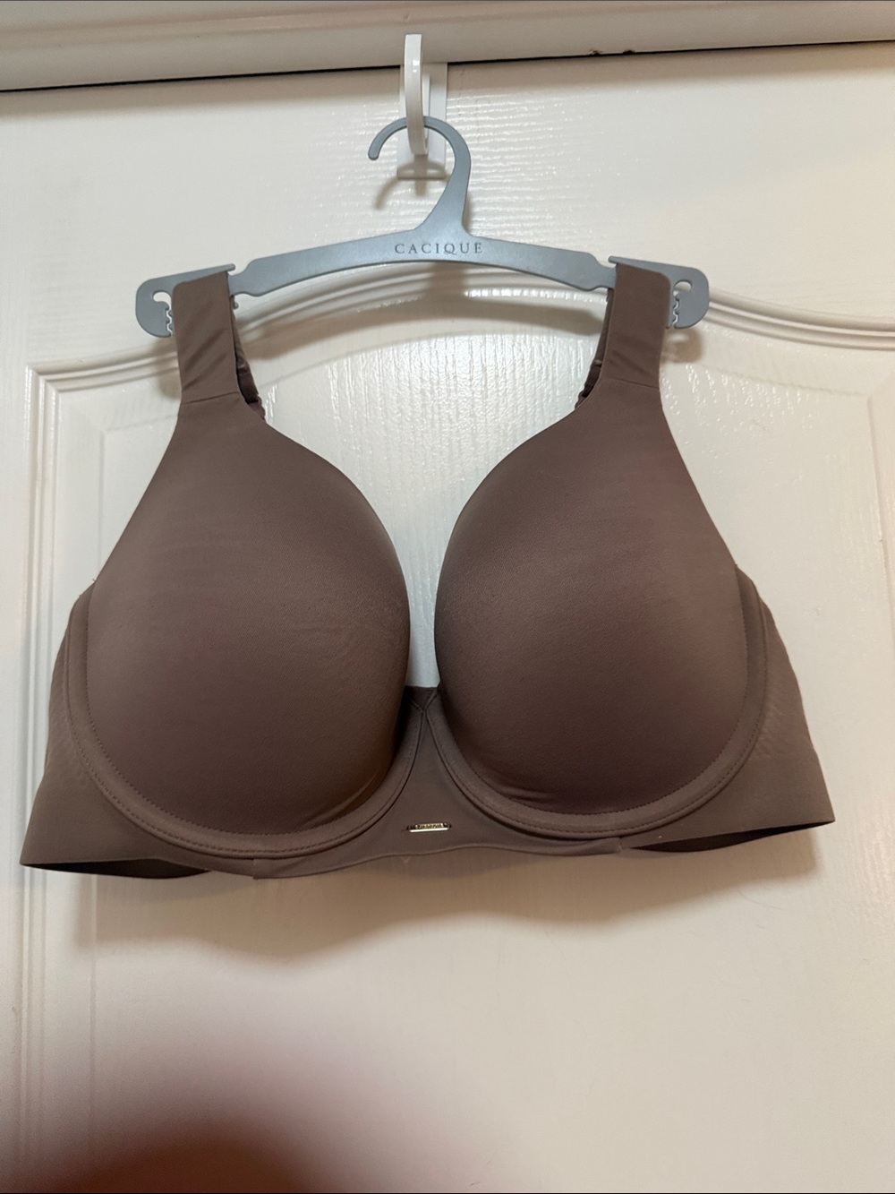 Lane Bryant Cacique Modern luxe Balconette bra size 38DD Tan/khaki color